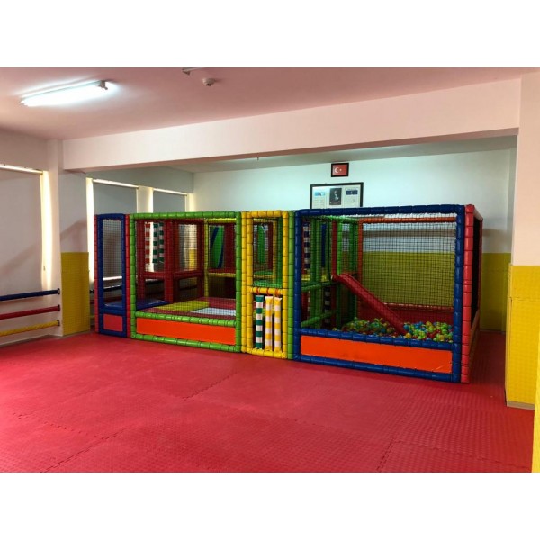 Parkurlu ve Kaydıraklı Top Havuzu 600*300 H200 cm